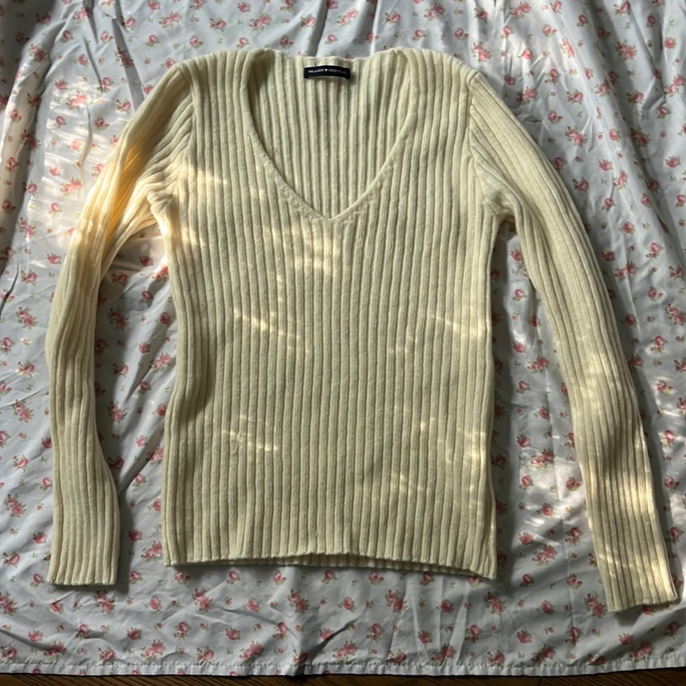 Brandy Melville Wool sweater